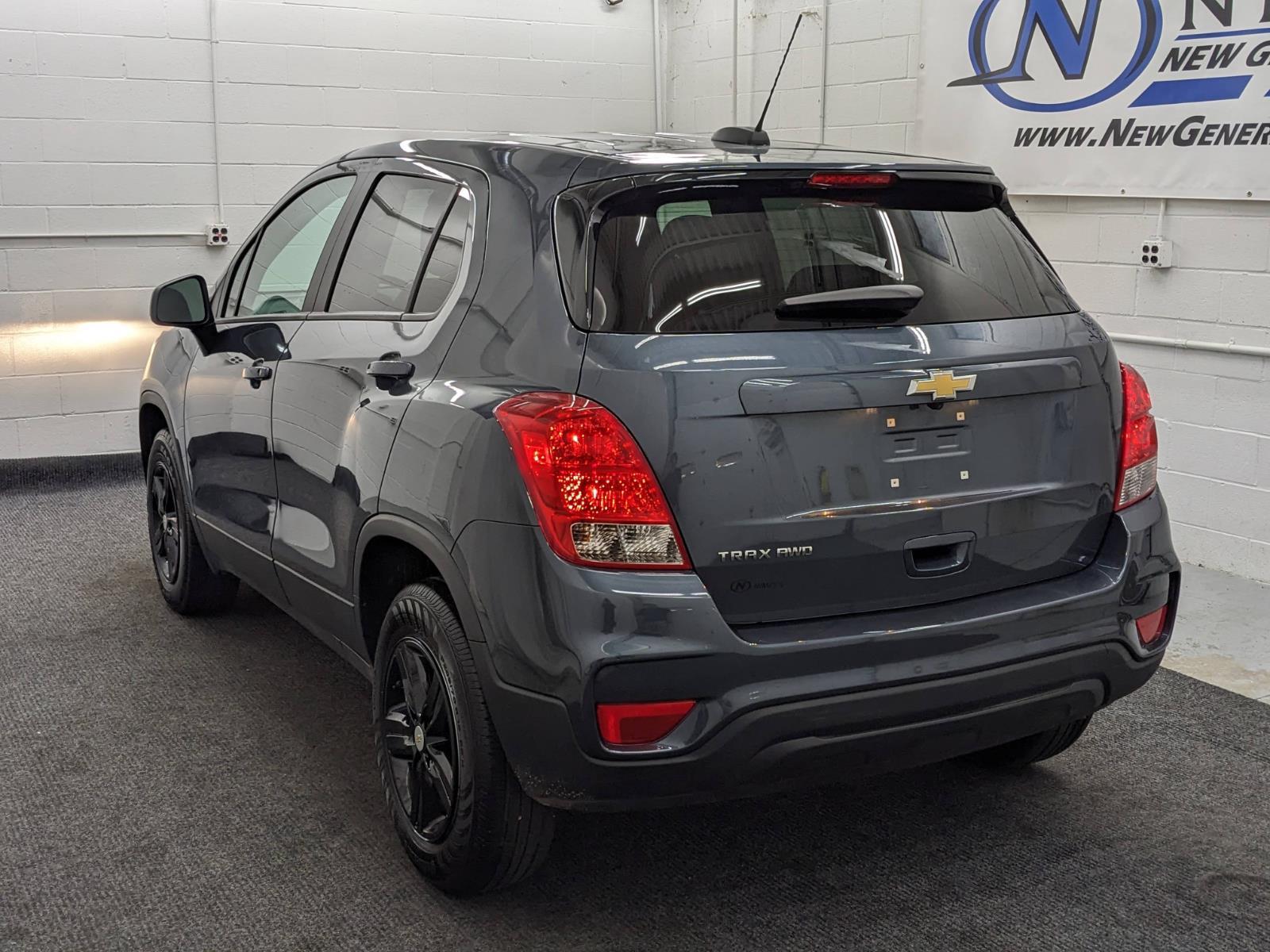 Vehicle image 5 of 27