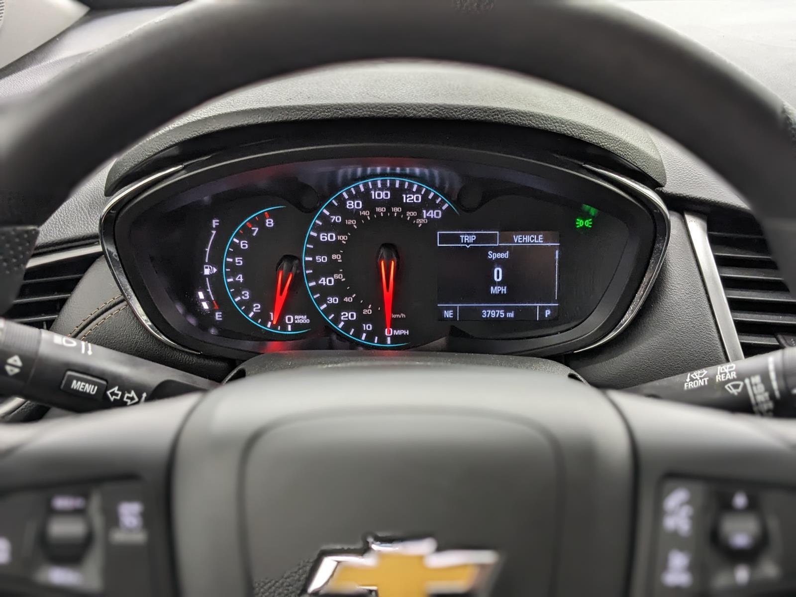 Vehicle image 18 of 27