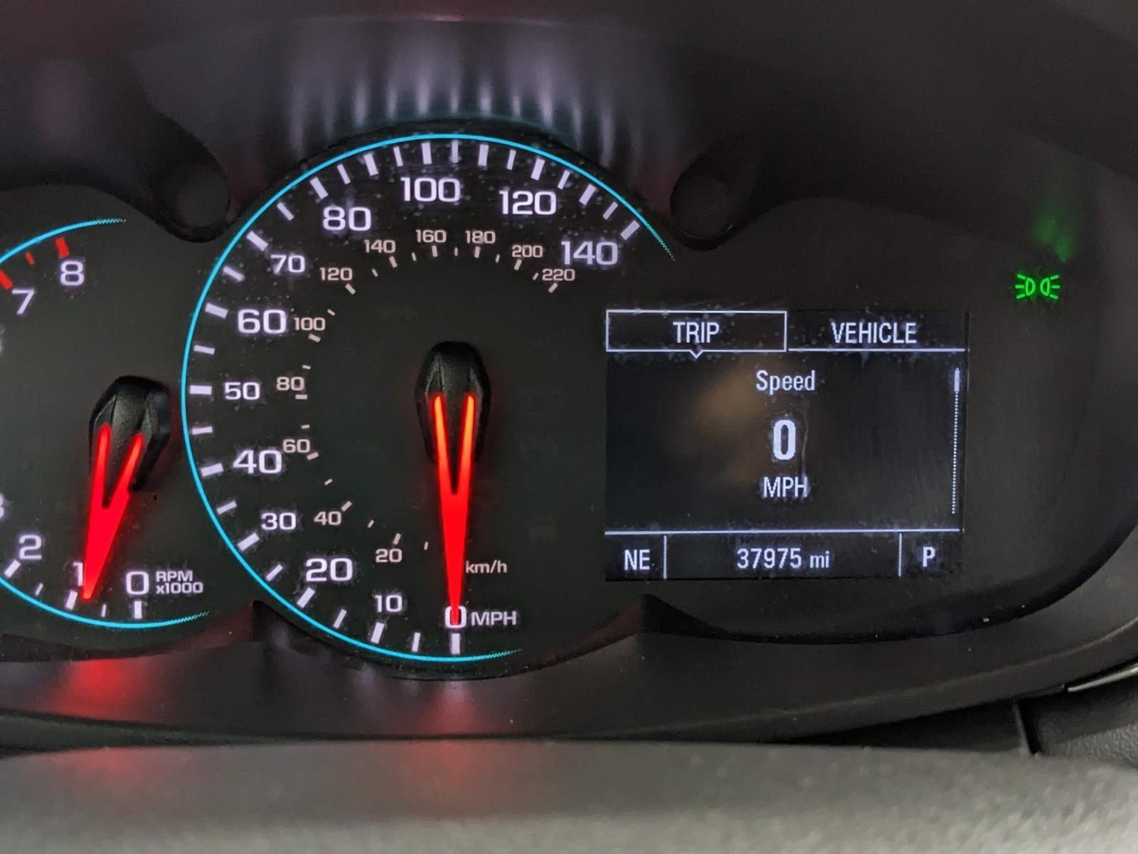 Vehicle image 17 of 27