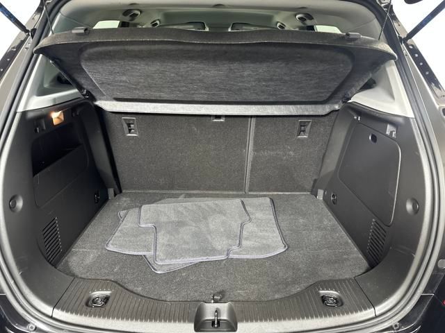 Vehicle image 24 of 27