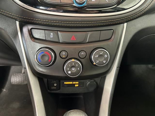 Vehicle image 22 of 27