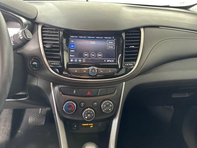 Vehicle image 20 of 27