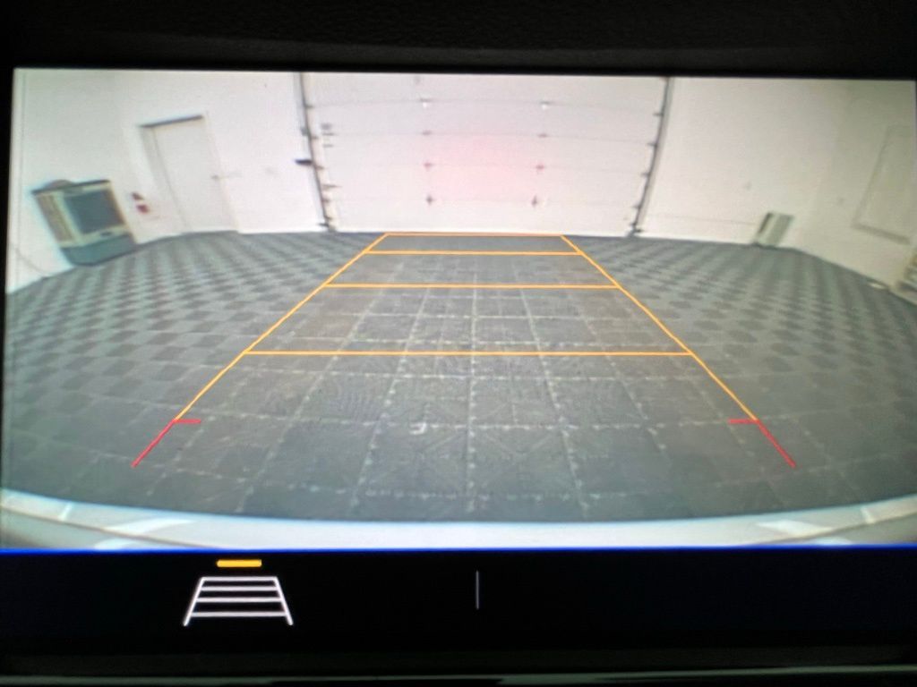 2022 Chevrolet Trax LT Image 9 of 30