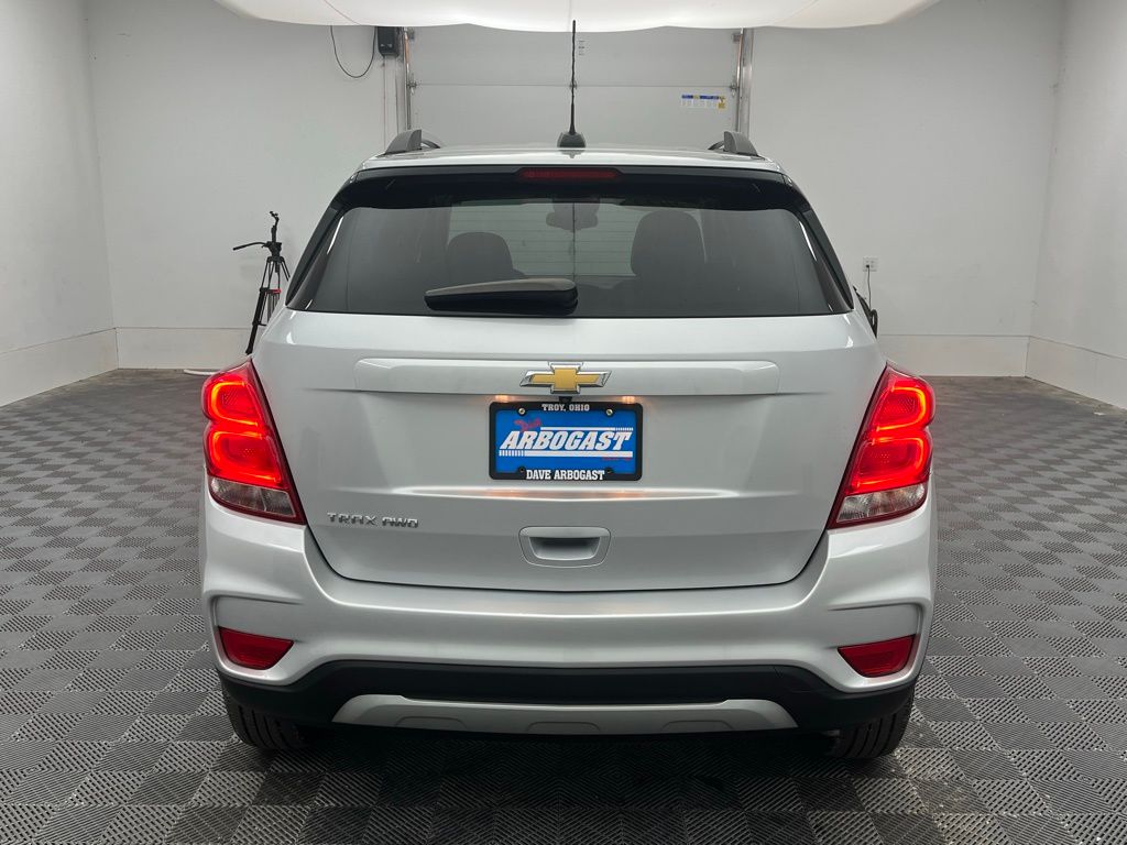 2022 Chevrolet Trax LT Image 5 of 30