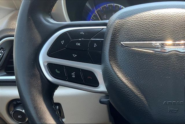 Vehicle image 11 of 40