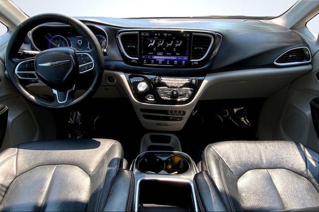 Vehicle image 8 of 40