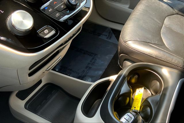 Vehicle image 20 of 40