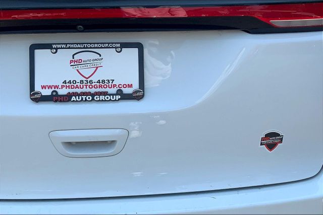 Vehicle image 13 of 40