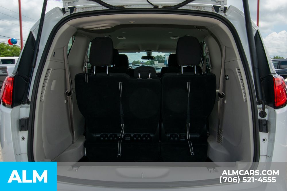 Vehicle image 24 of 47
