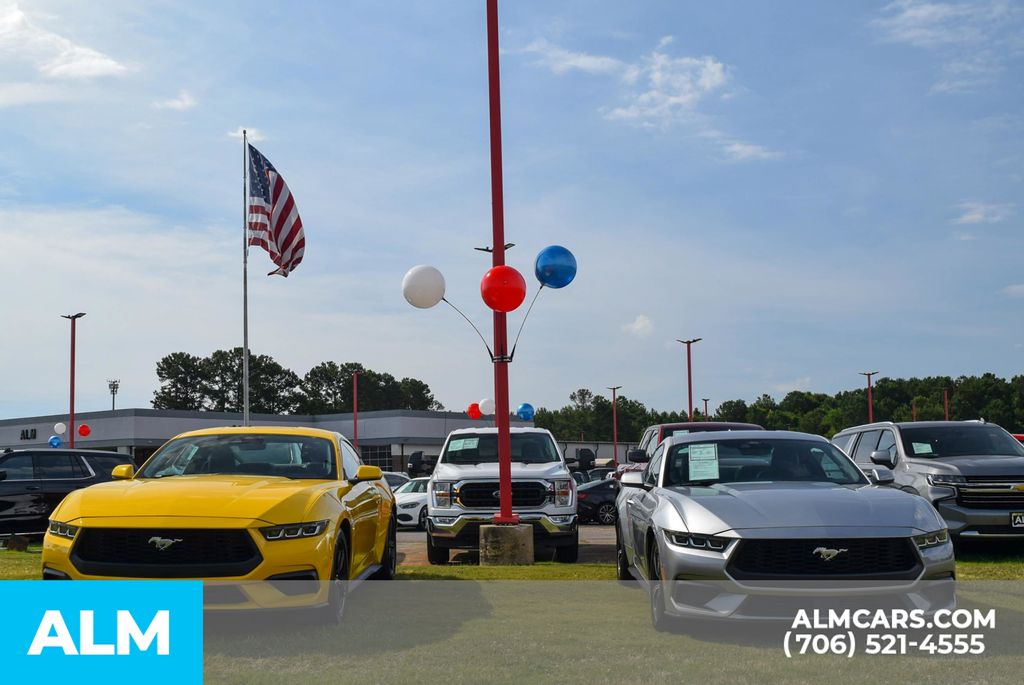 Vehicle image 42 of 47
