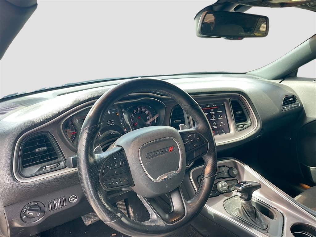 2022 Dodge Challenger GT Image 10 of 12