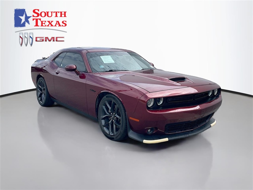 2022 Dodge Challenger GT Image 3 of 12