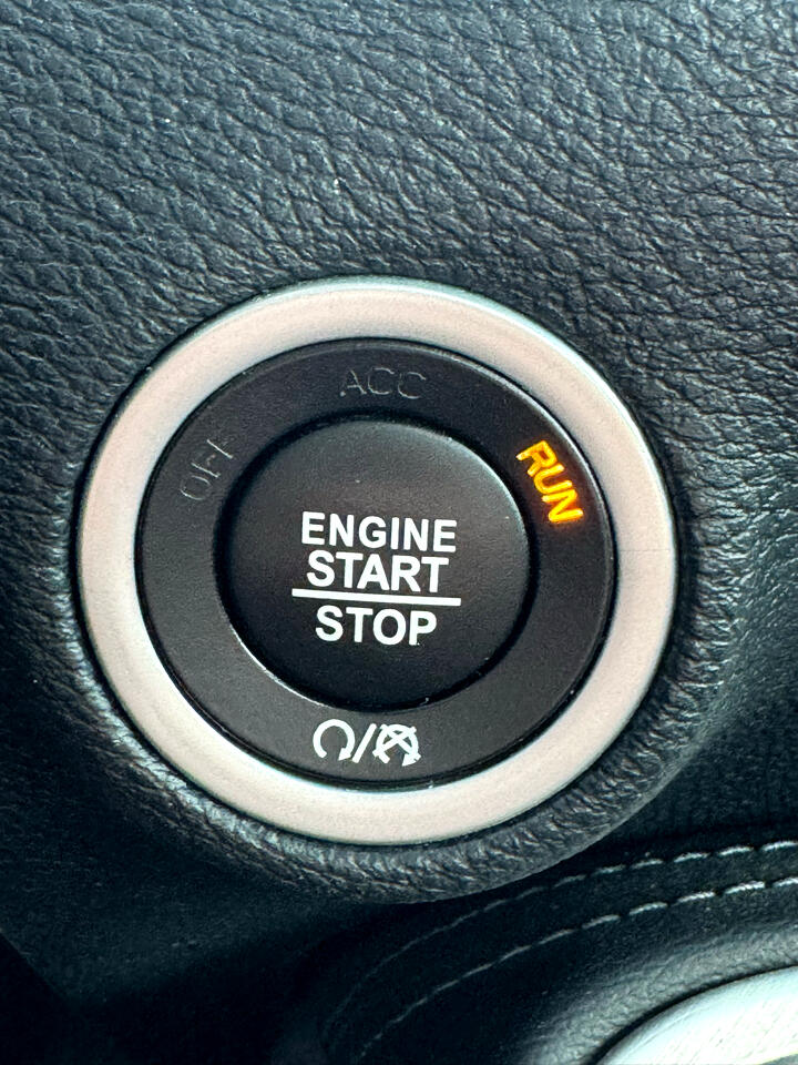 Vehicle image 18 of 28