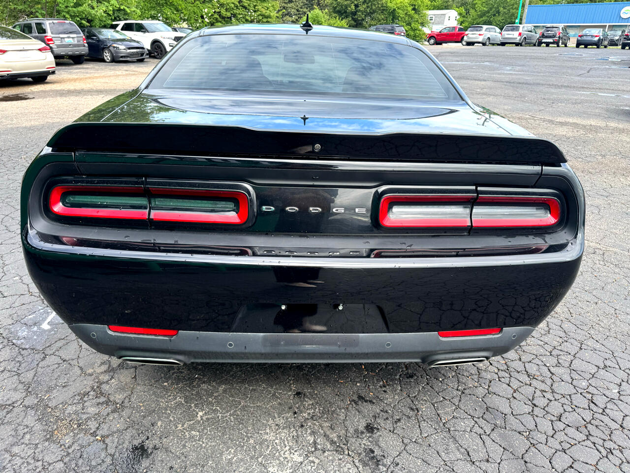 Vehicle image 7 of 28