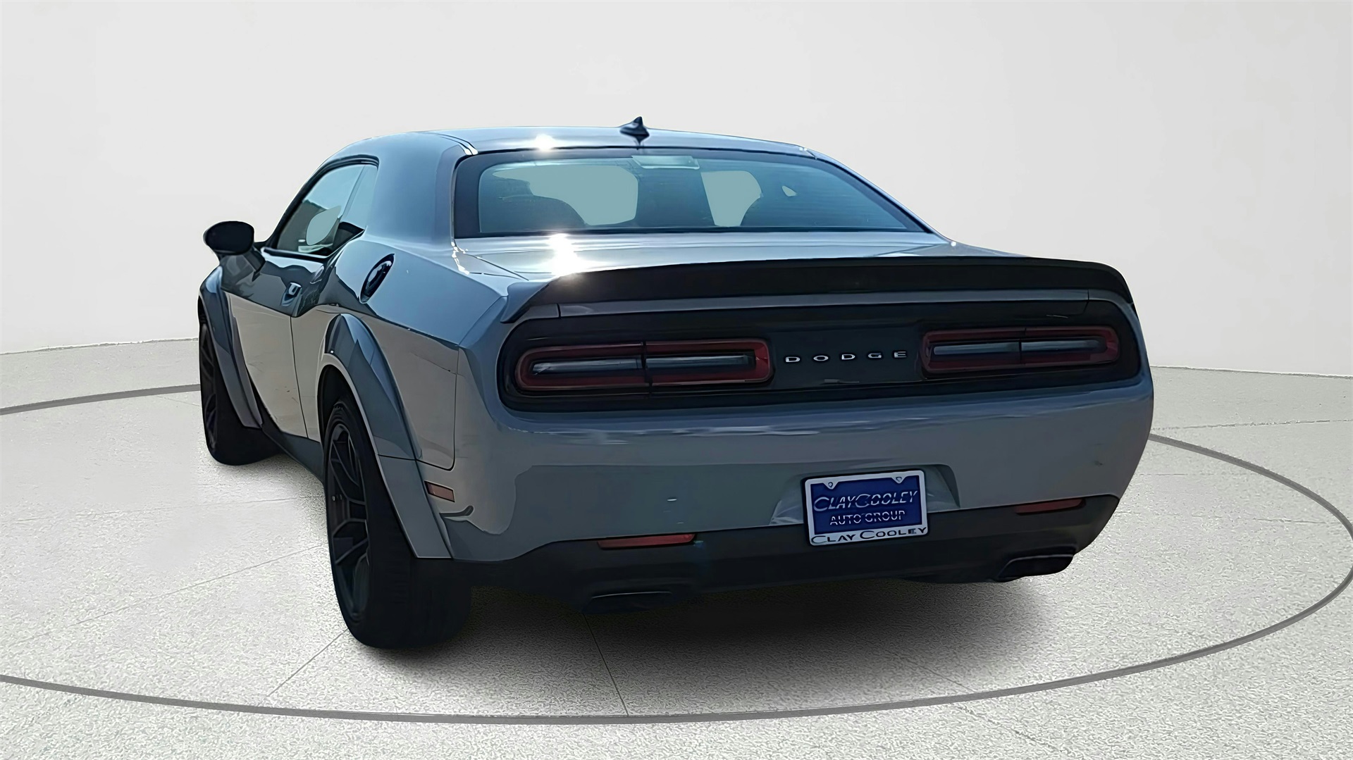 2022 Dodge Challenger R/T Scat Pack Widebody Image 6 of 40