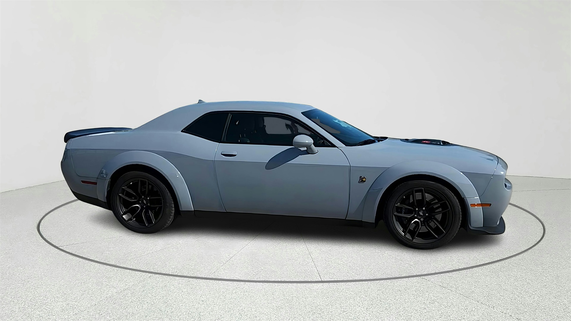 2022 Dodge Challenger R/T Scat Pack Widebody Image 3 of 40