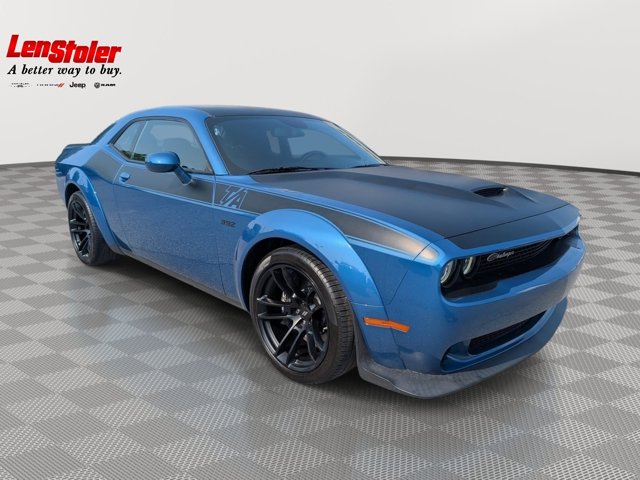 2022 Dodge Challenger R/T Scat Pack Widebody Image 3 of 37