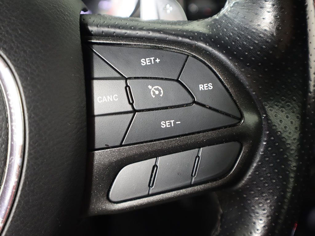 Vehicle image 34 of 51
