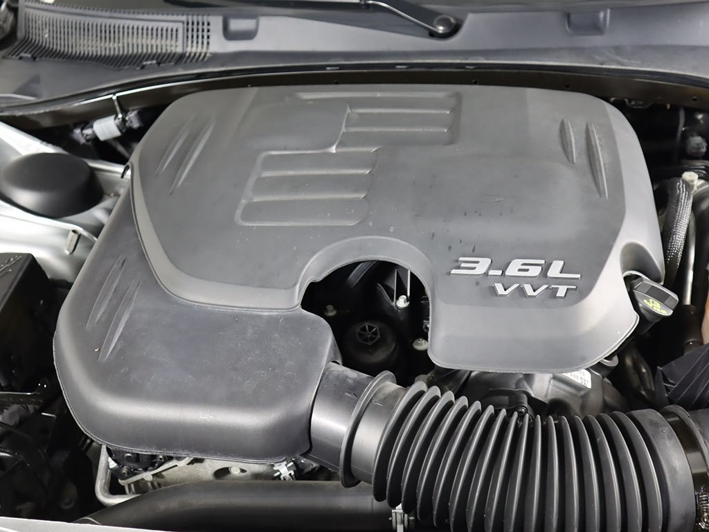 Vehicle image 14 of 51