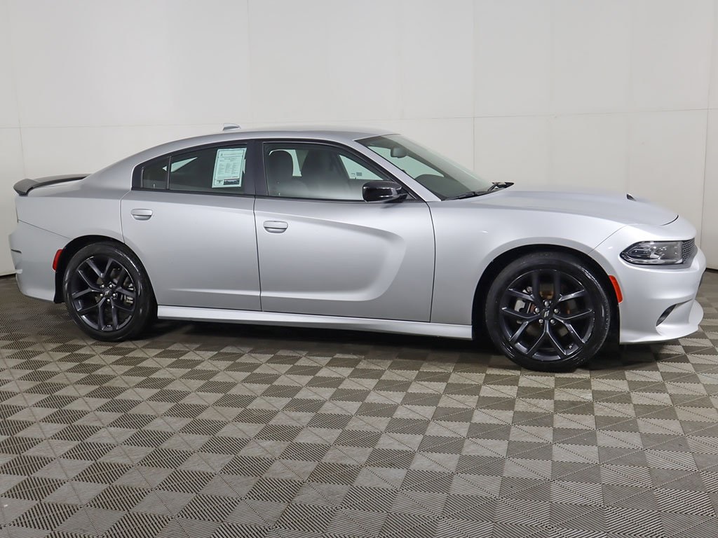 Vehicle image 6 of 51