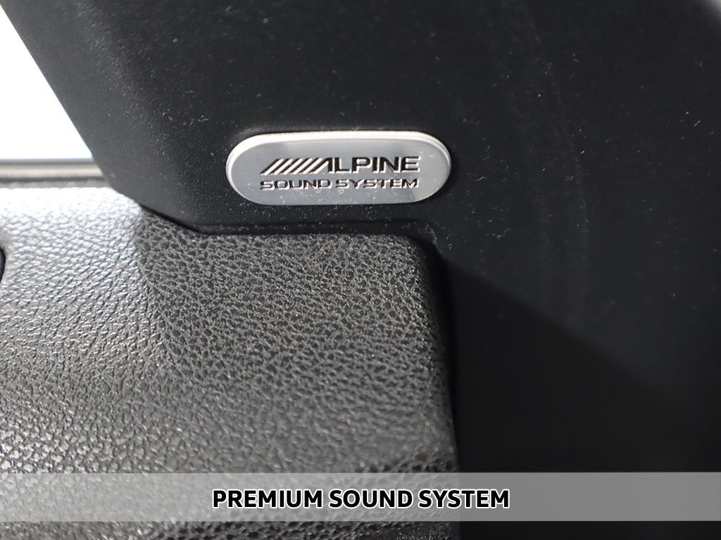 Vehicle image 11 of 51