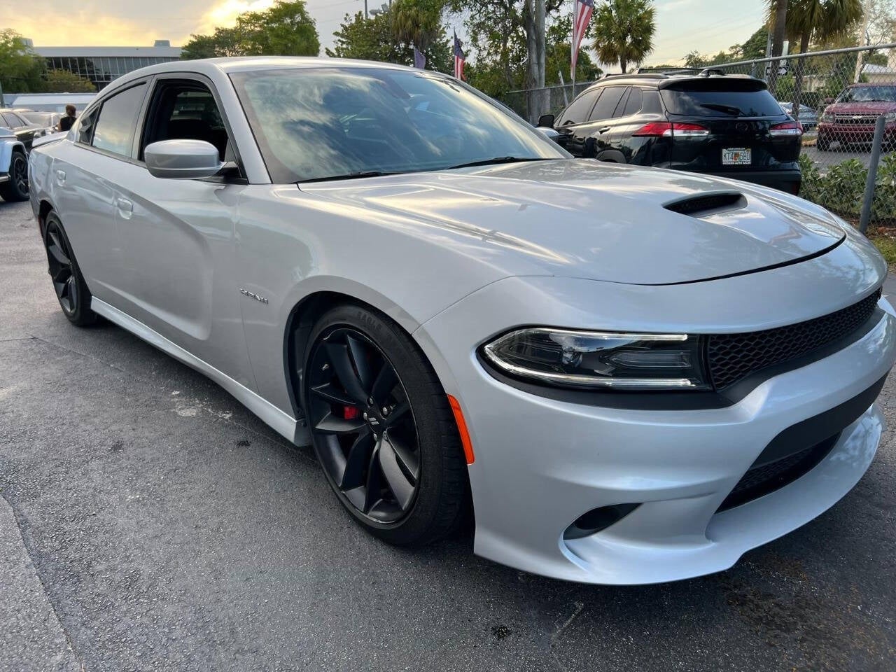 Vehicle image 4 of 47