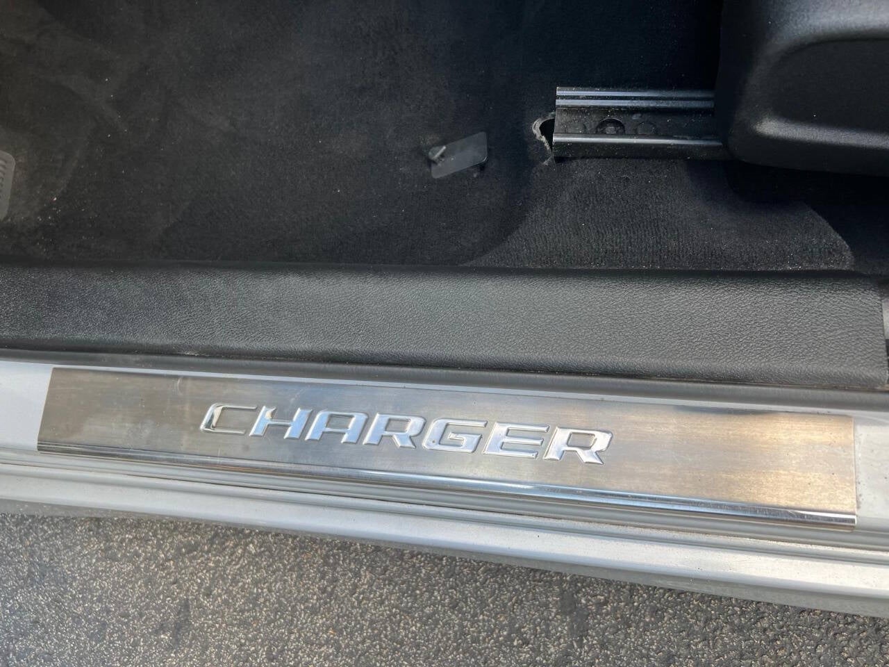 Vehicle image 29 of 47