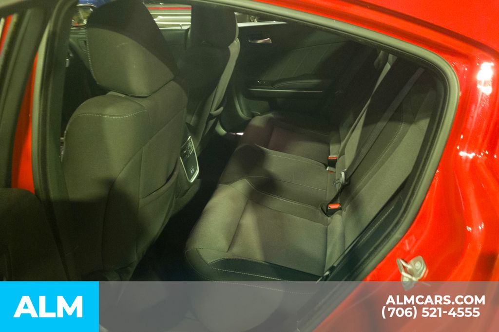 Vehicle image 15 of 31