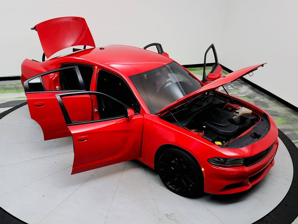 Vehicle image 11 of 38