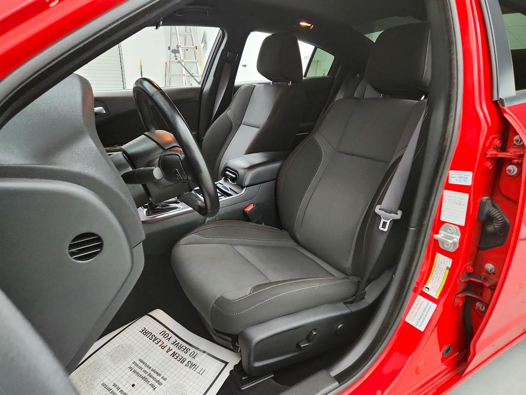 Vehicle image 26 of 38