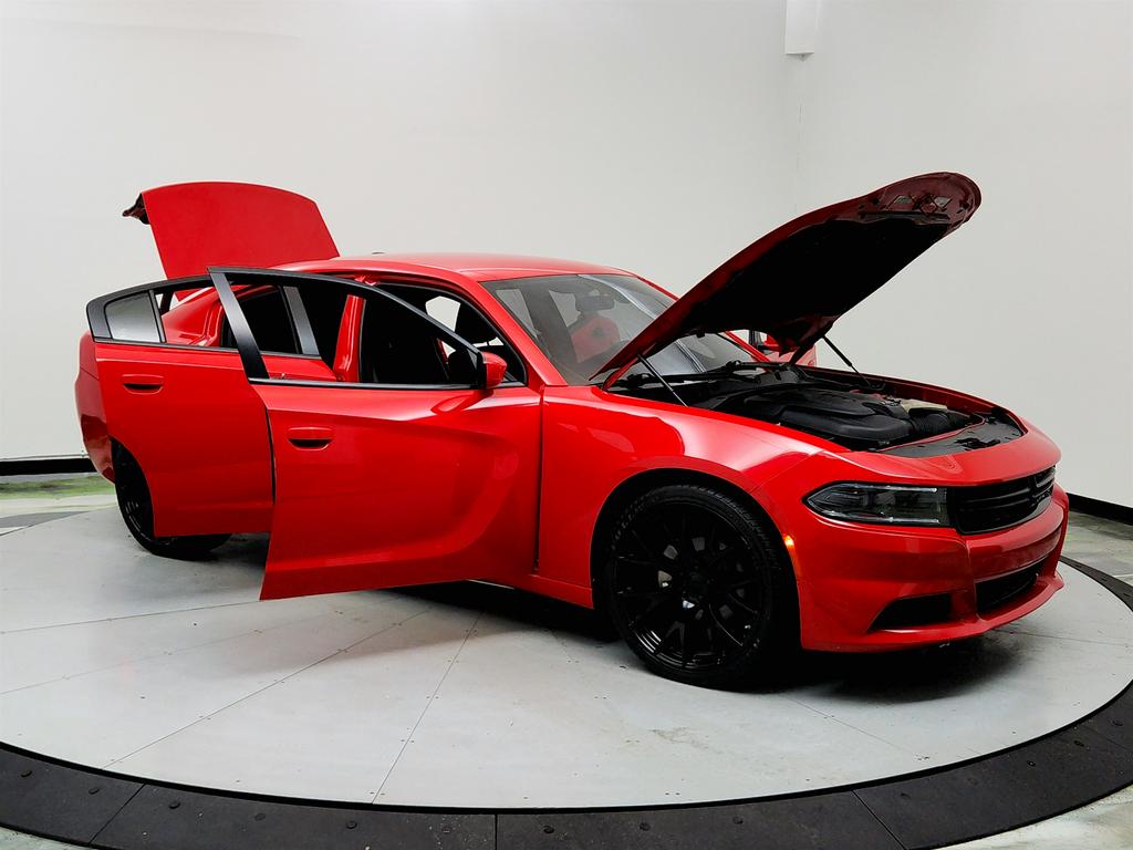 Vehicle image 10 of 38