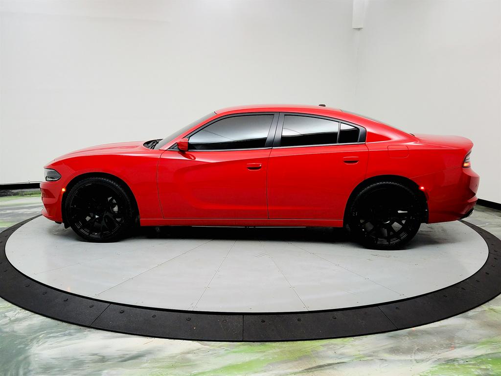 Vehicle image 20 of 38