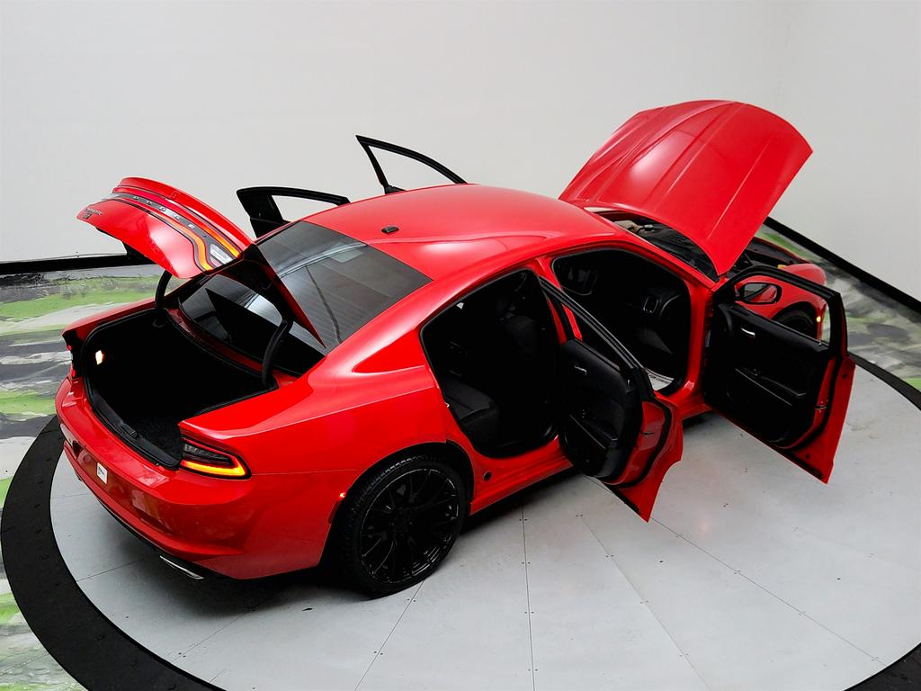 Vehicle image 16 of 38