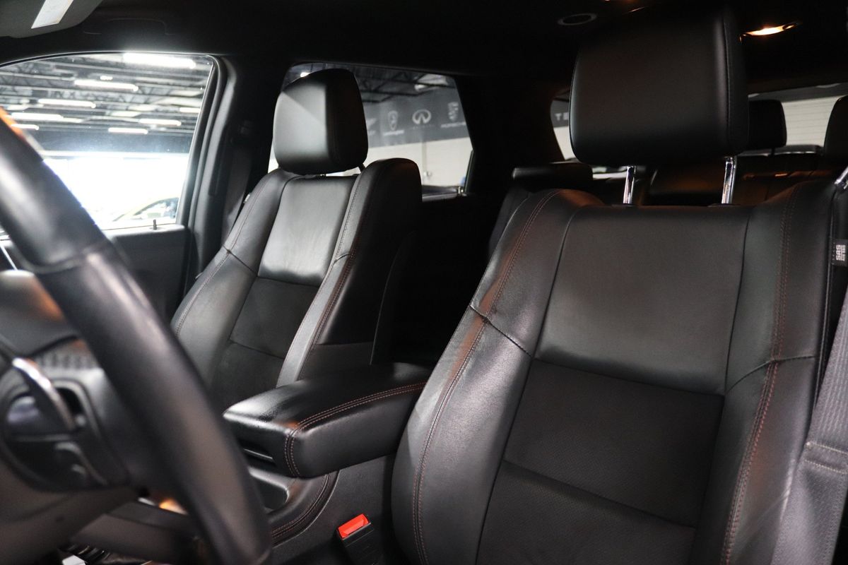 Vehicle image 13 of 44