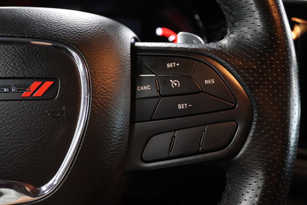 Vehicle image 15 of 44