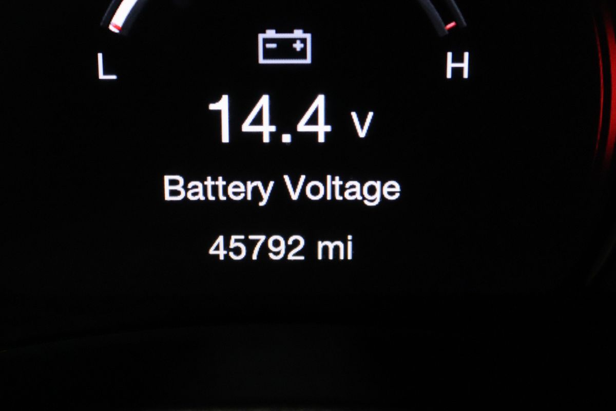 Vehicle image 20 of 44