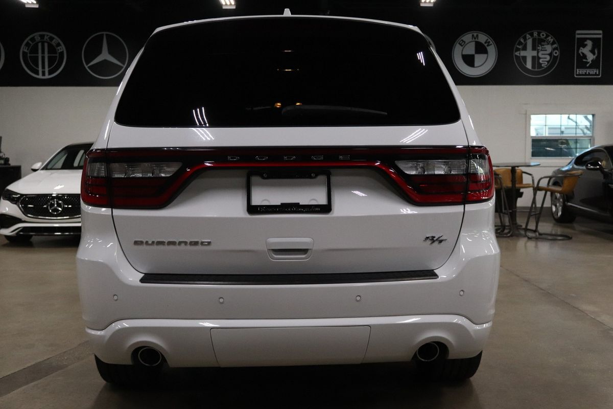 Vehicle image 7 of 44