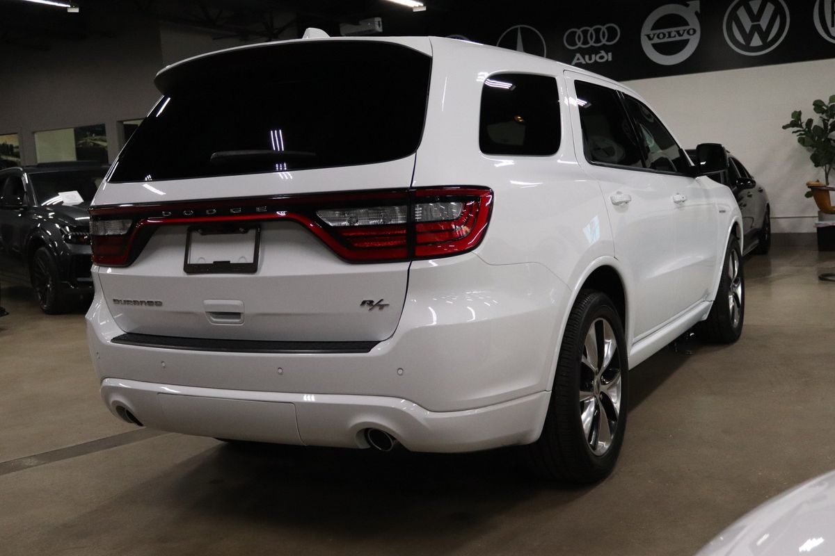 Vehicle image 6 of 44