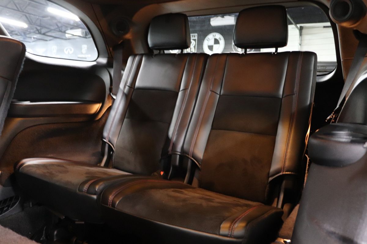 Vehicle image 26 of 44