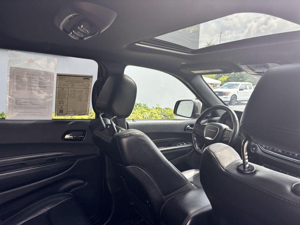 Vehicle image 22 of 32