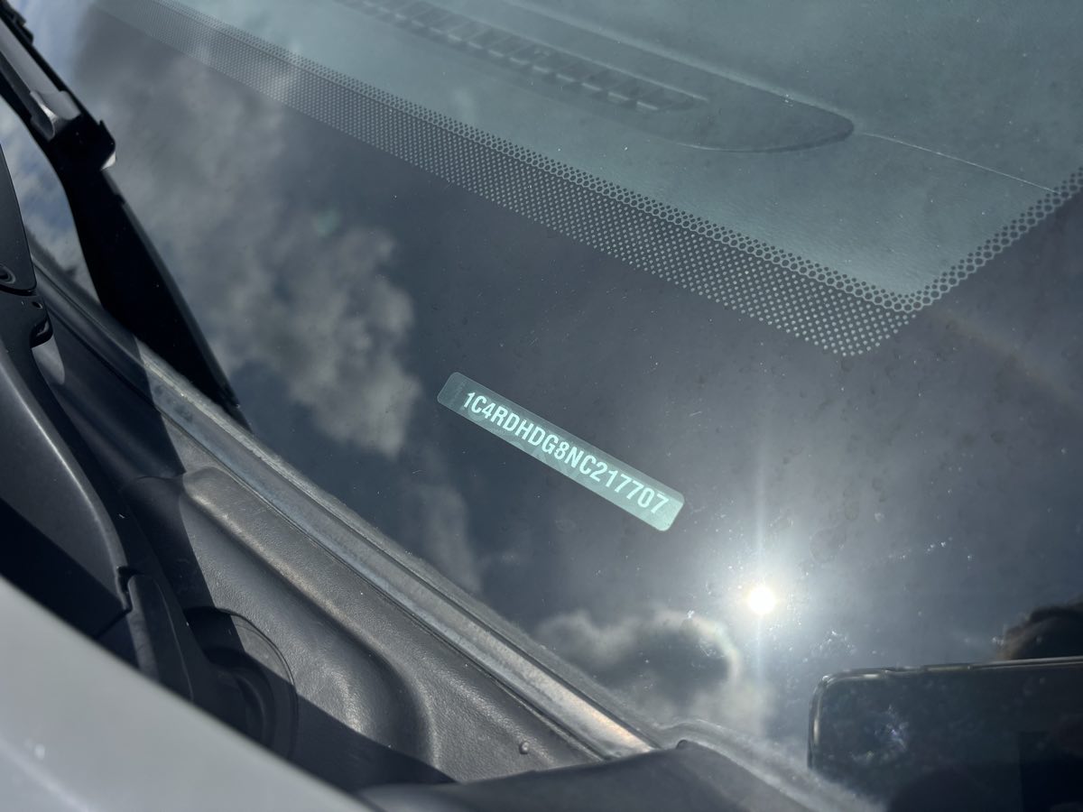 Vehicle image 5 of 32