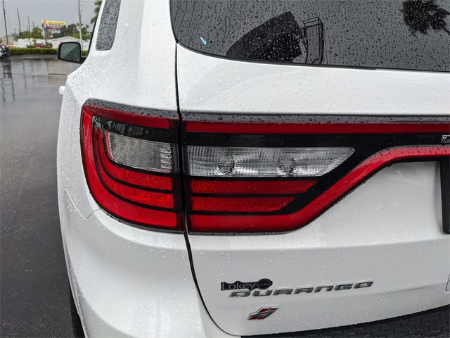 Vehicle image 24 of 30