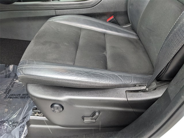 Vehicle image 6 of 30