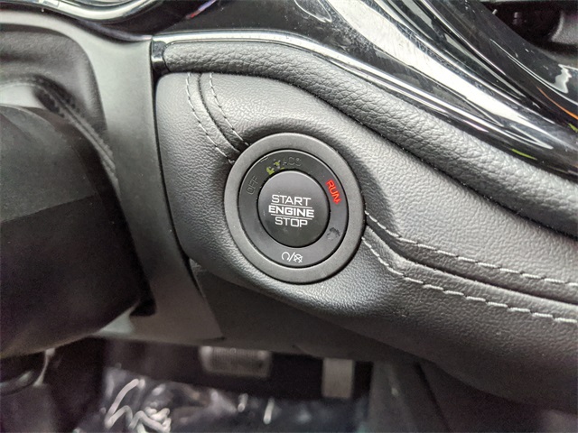Vehicle image 29 of 30