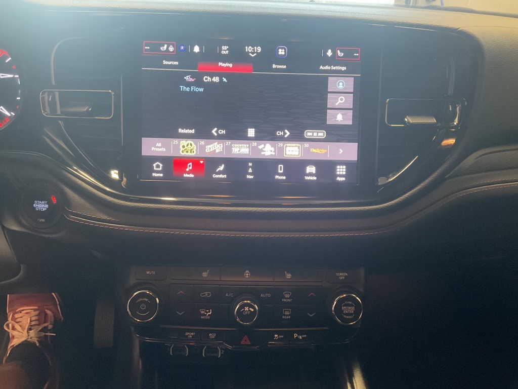 Vehicle image 14 of 23