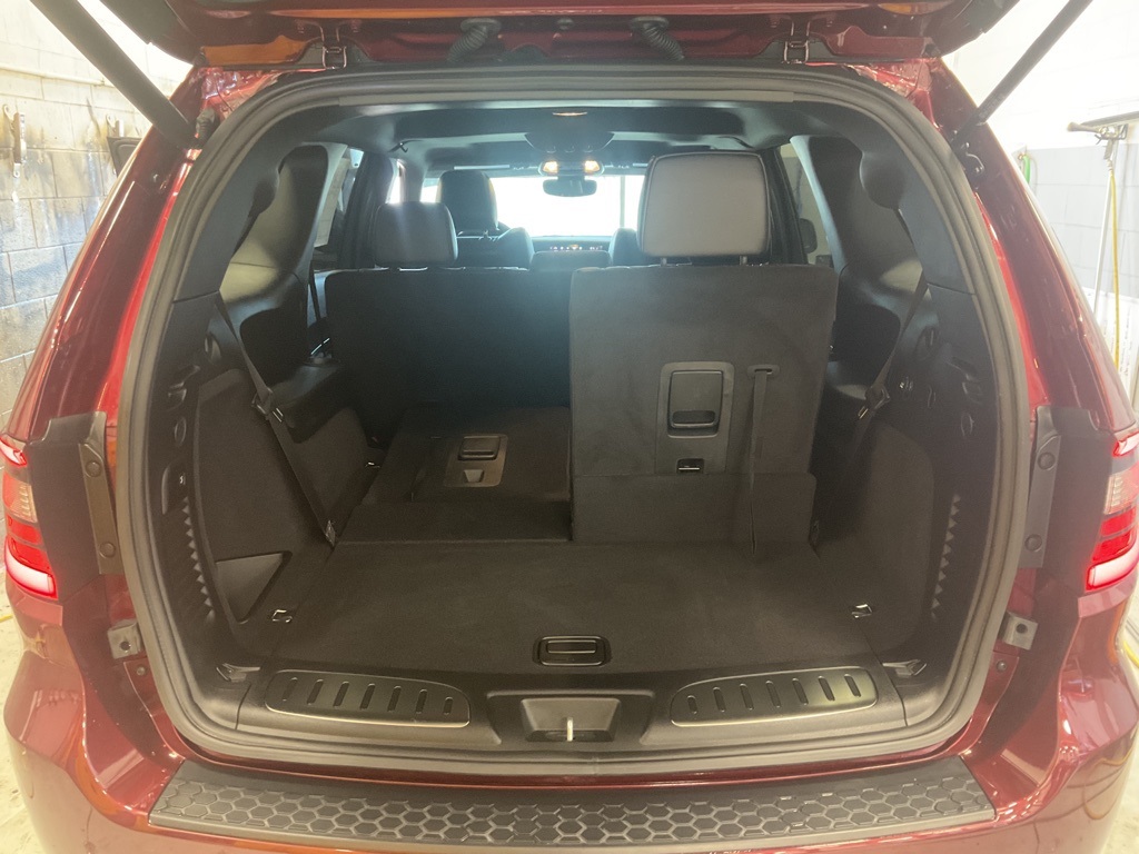 Vehicle image 21 of 23