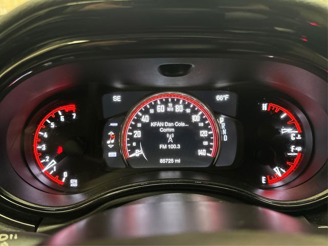 Vehicle image 17 of 22