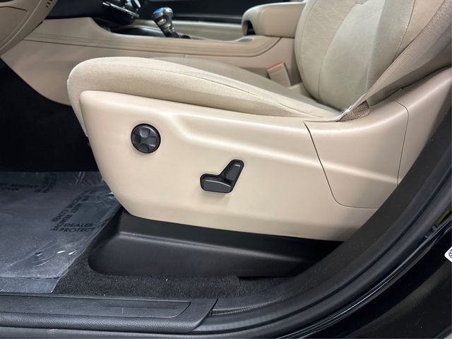 Vehicle image 22 of 22