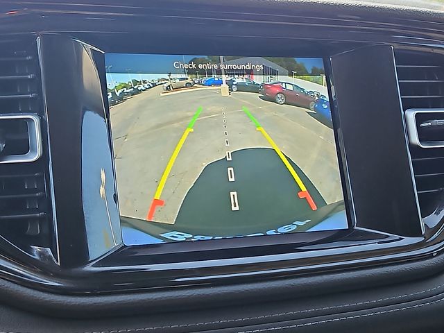 Vehicle image 18 of 31
