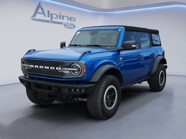 2022 Ford Bronco Badlands Image 2 of 32